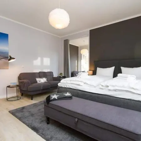 Brunnenstrasse, App 1 Apartment