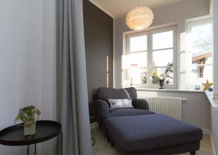 Brunnenstrasse, App 1 *